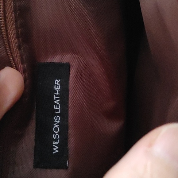 Wilson's Leather Bag - Picture 3 of 7